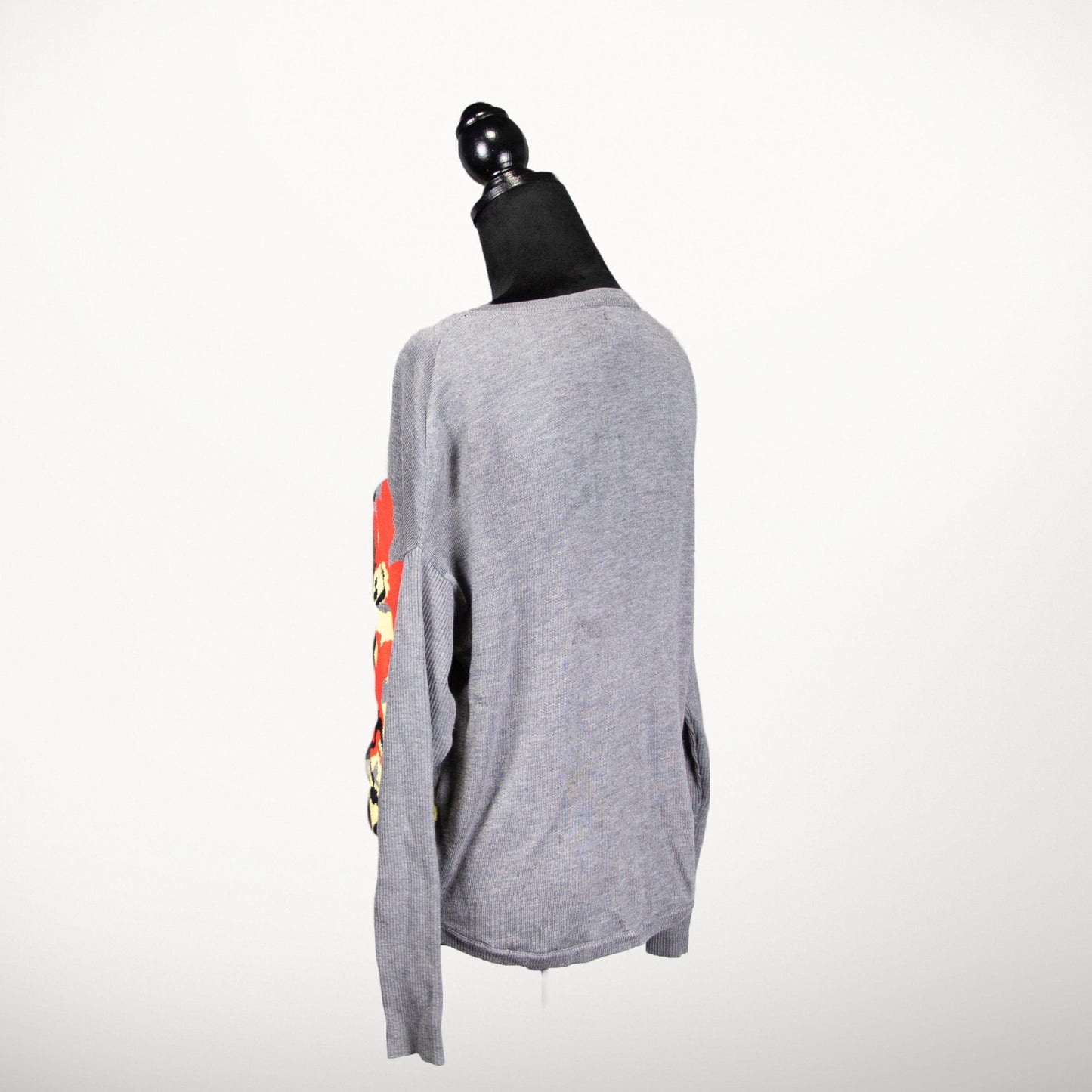 NEW YORK & COMPANY Graphic Grey Sweater