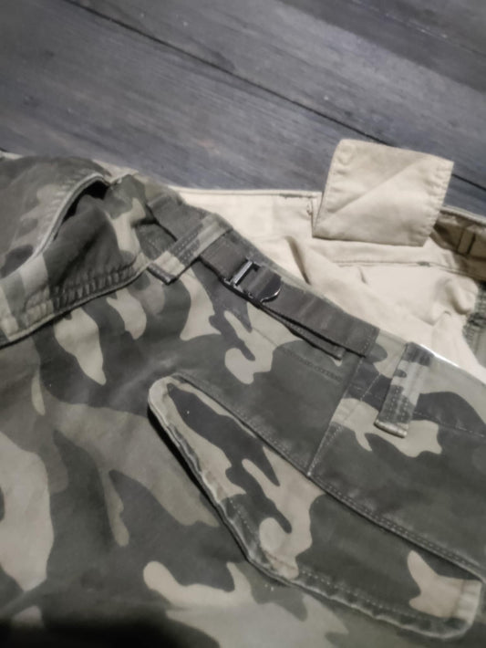 Banana Republic Camo Cargo Pants