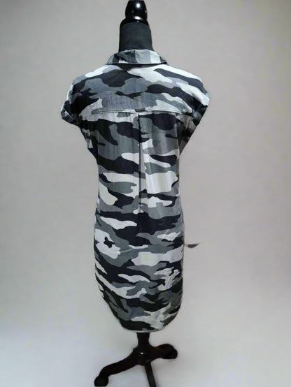 Rock & Republic Roll Sleeve Camo Shirt Dress/back - Sons of SPPhillips