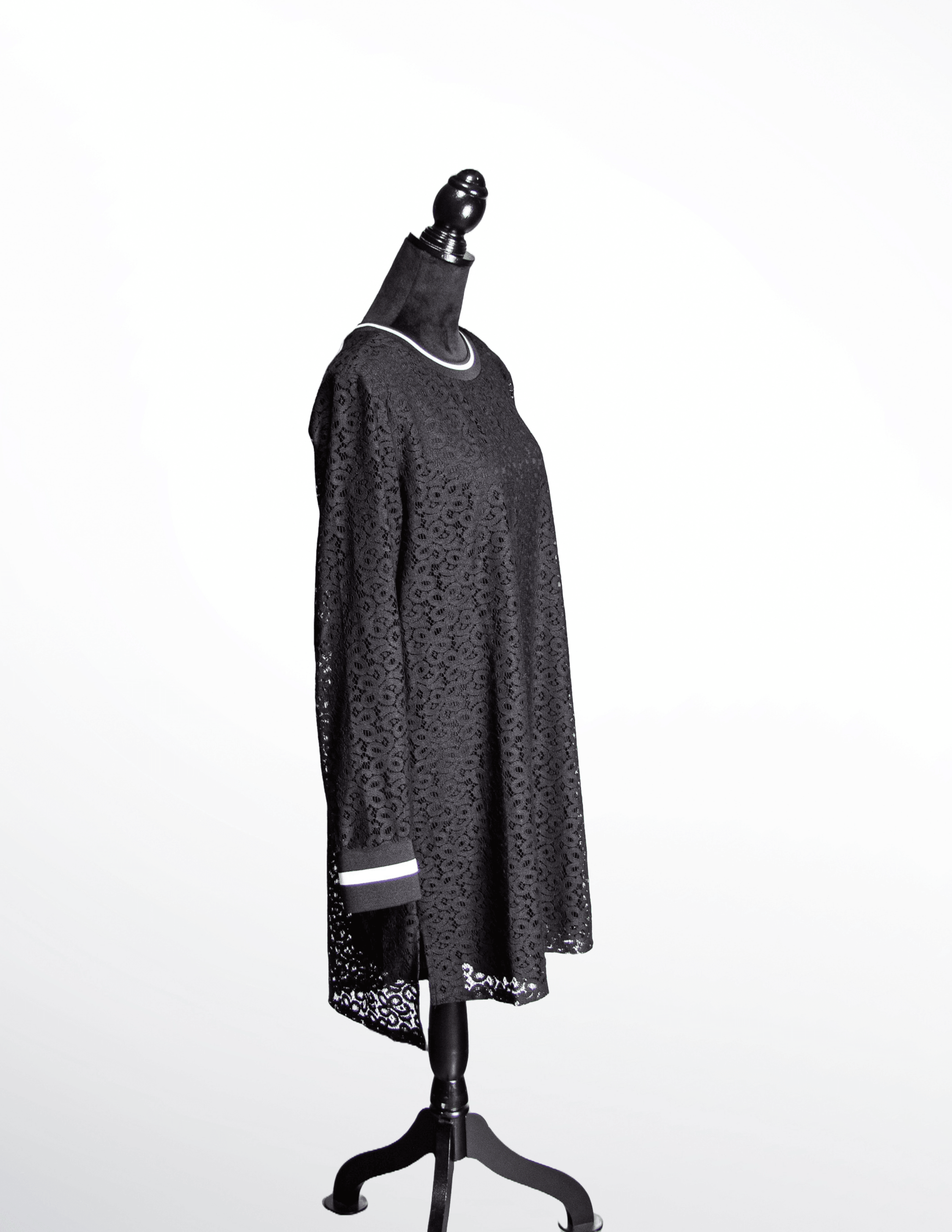 Love Reign Black Lace Dress - Sons of SPPhillips