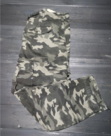 Banana Republic Camo Cargo Pants - Sons of SPPhillips