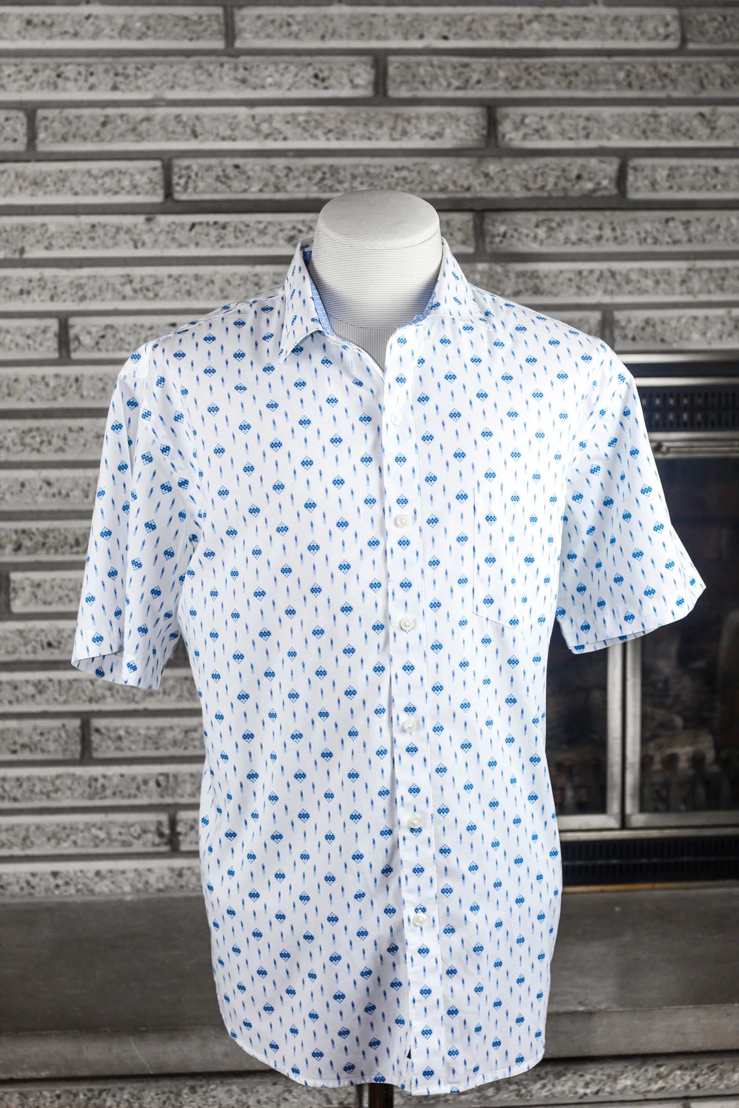 Van Heusen Mens Classic Fit Short Sleeve Button-Down Shirt
