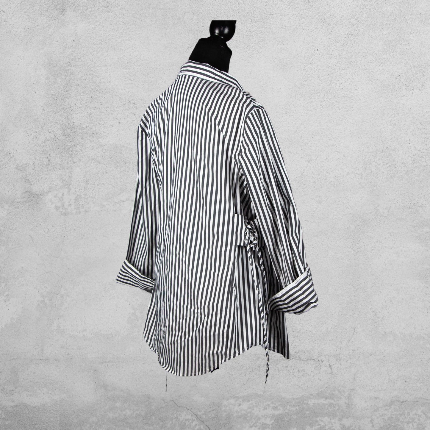 Worthington Long Sleeve Button-Down Shirt - Sons of SPPhillips