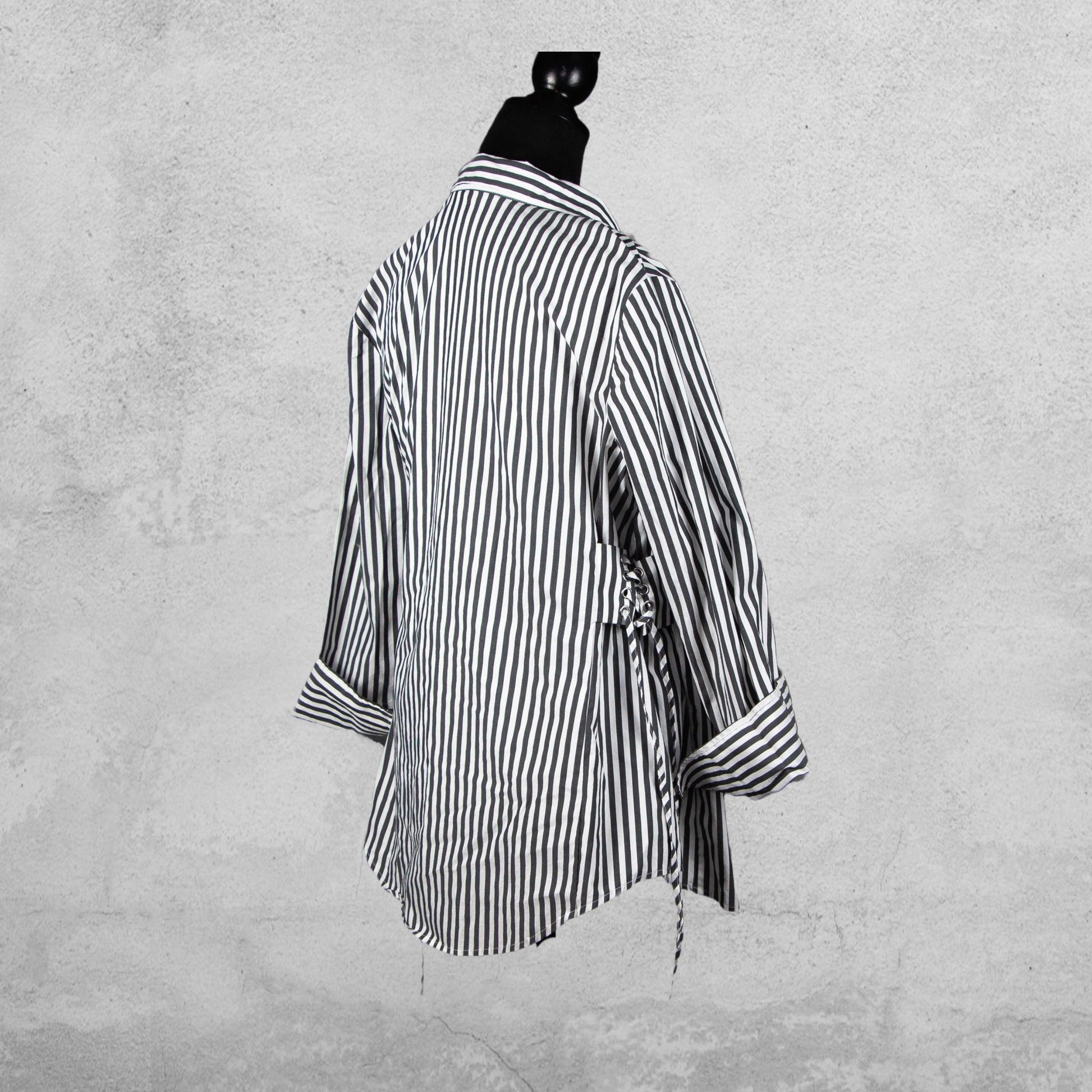 Worthington Long Sleeve Button-Down Shirt - Sons of SPPhillips