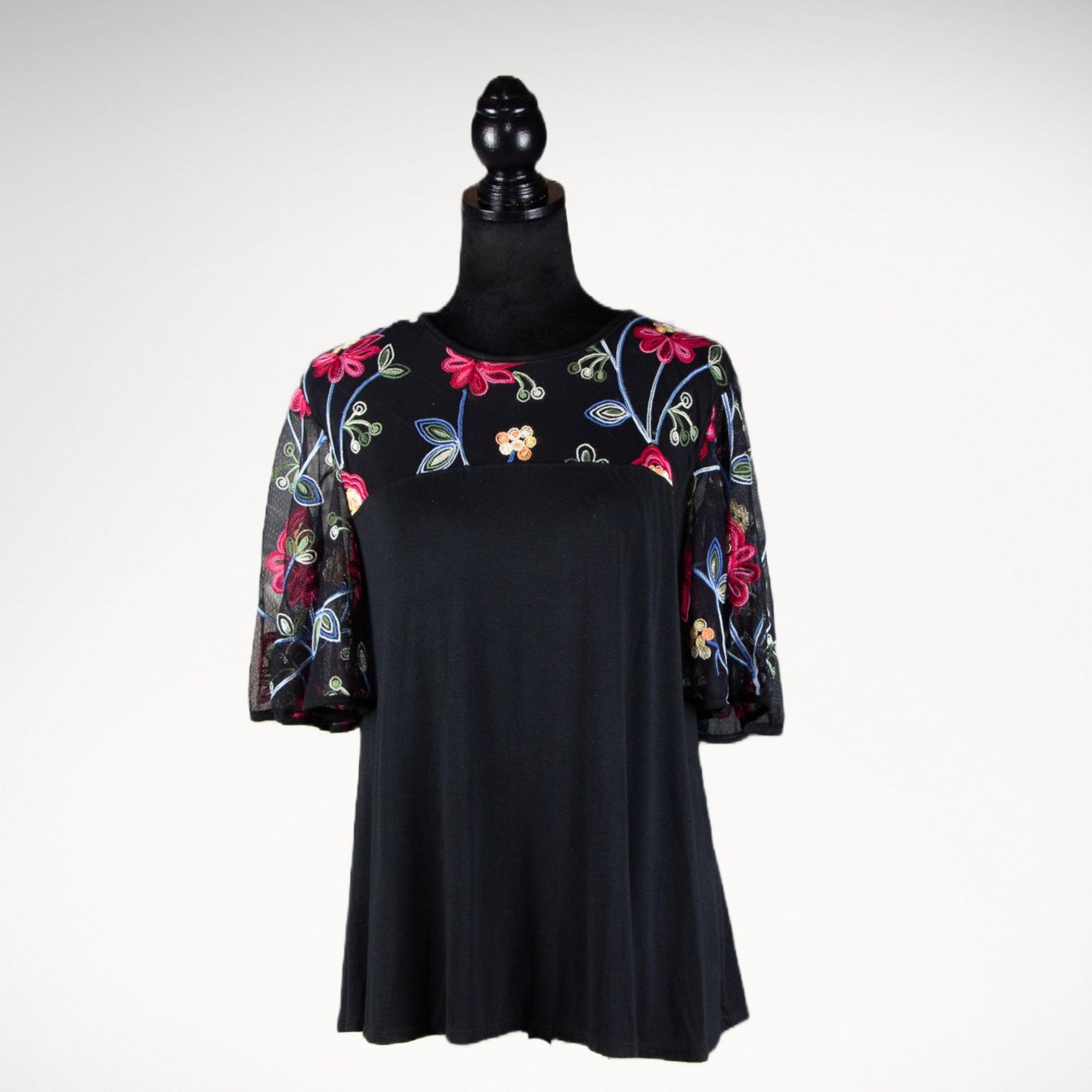 KIM & CAMI Lace Trim Short Sleeve Top - Sons of SPPhillips
